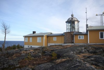 Phare de Bjuröklubb. Photo © Alex Medwedeff