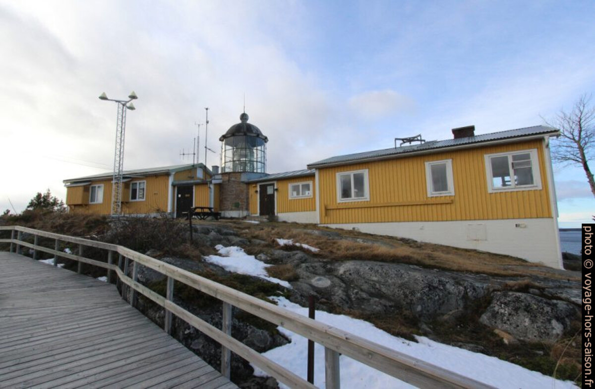 Phare de Bjuröklubb vu du sud. Photo © André M. Winter
