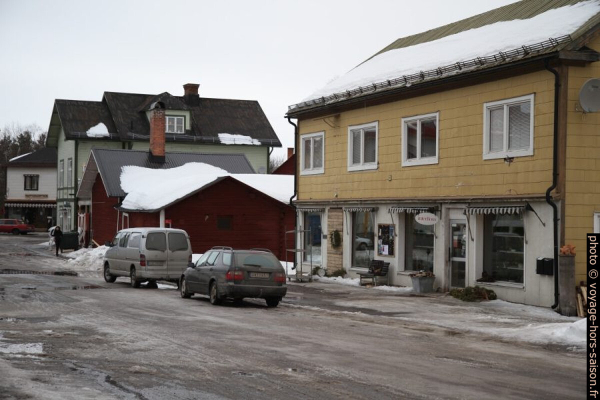 Köpmangatan à Jokkmokk en hiver. Photo © Alex Medwedeff