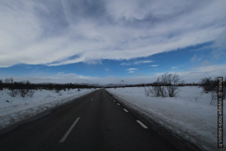 Route entre Kiruna et Abisko. Photo © André M. Winter