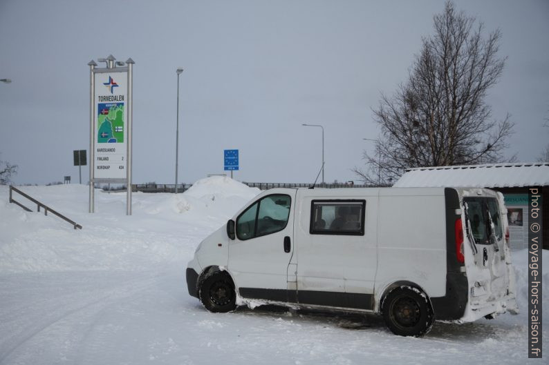 Notre trafic à Karesuando à la frontière finlandaise. Photo © Alex Medwedeff