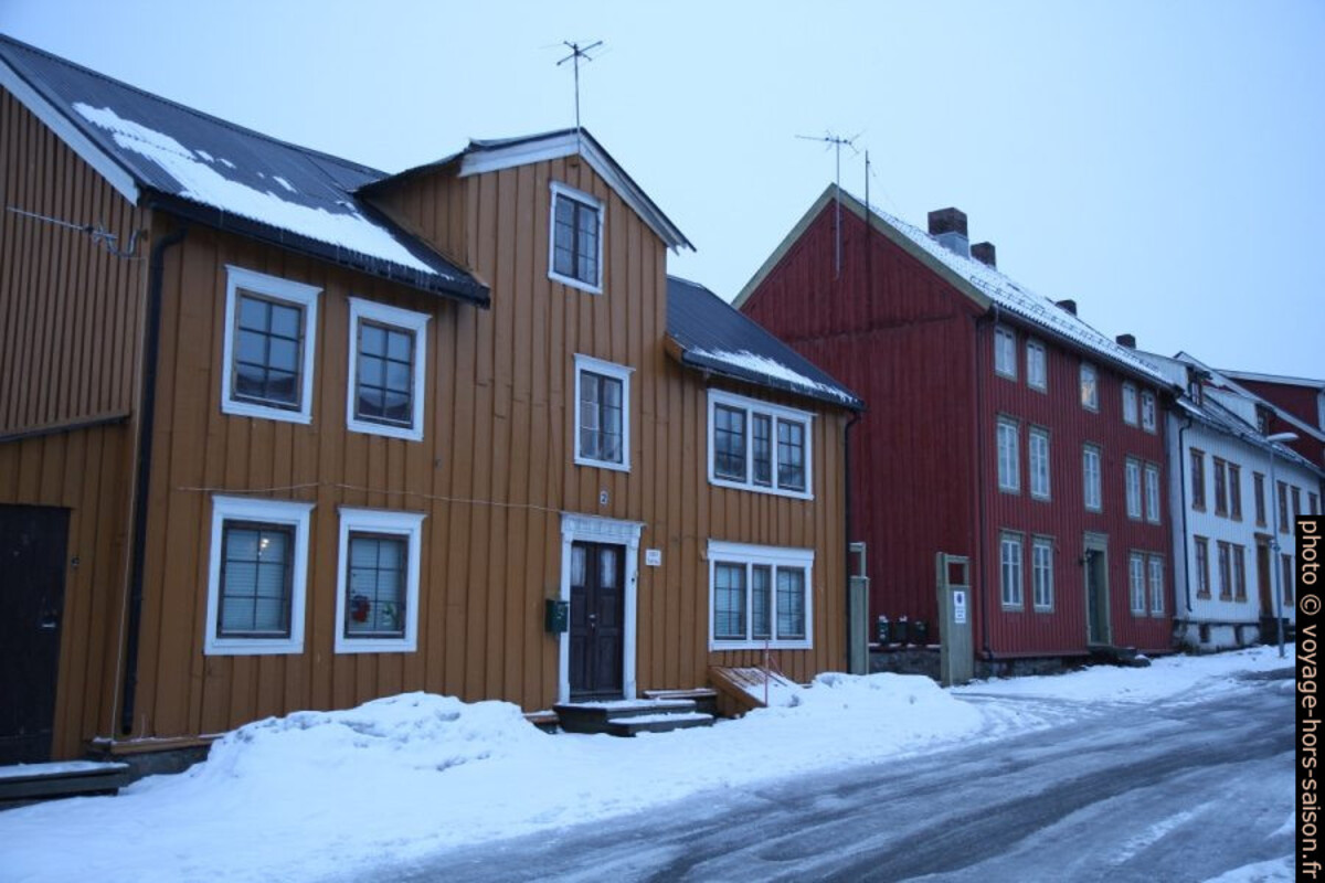Maisons à Tromsø. Photo © Alex Medwedeff