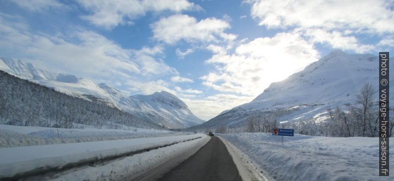 Route E8 dans la Lavangsdalen. Photo © André M. Winter