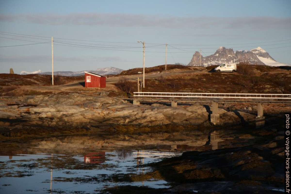 Notre Trafic et le début de la passerelle de Tranøy