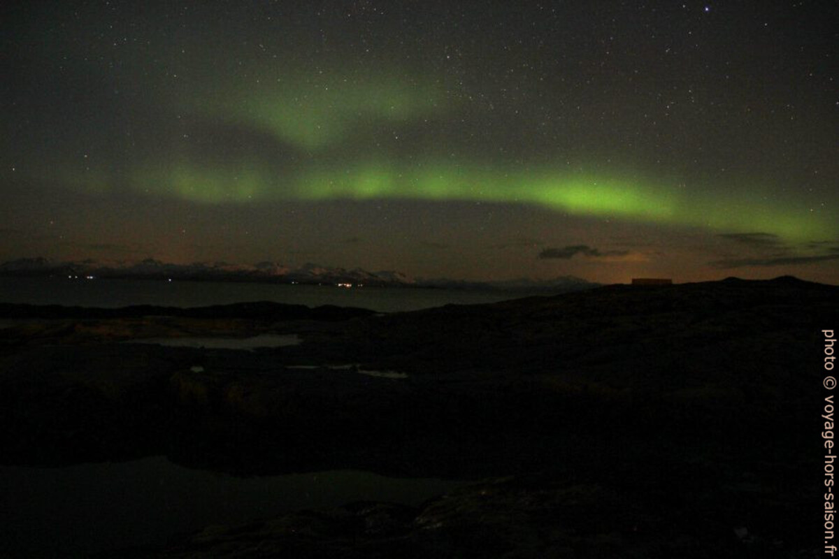 Aurore boréale au dessus des Îles Lofoten