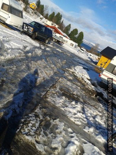 Aucun service de déneigement au Camping de Vikhammer. Photo © André M. Winter