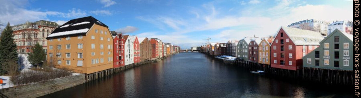 Panorama des entrepôts de la Nidelva. Photo © André M. Winter