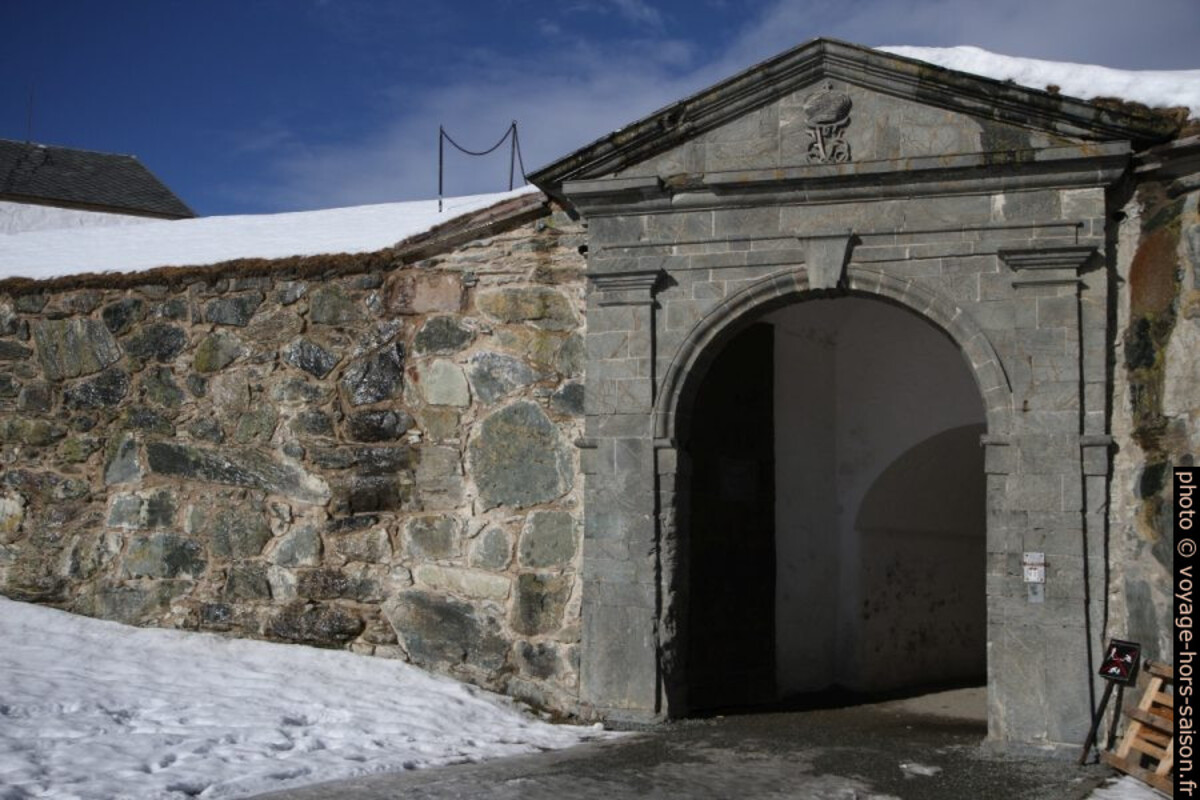 Portail de la Forteresse de Kristiansten. Photo © Alex Medwedeff