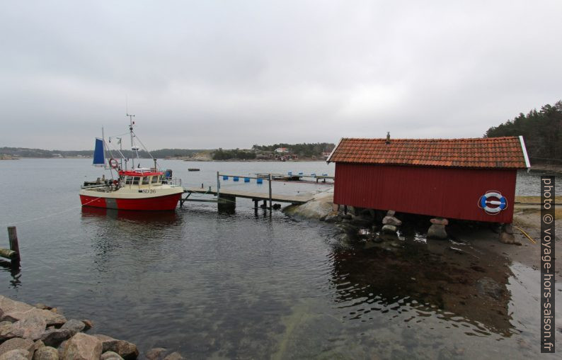 Bateau de pêche à Västra Bryggan. Photo © André M. Winter