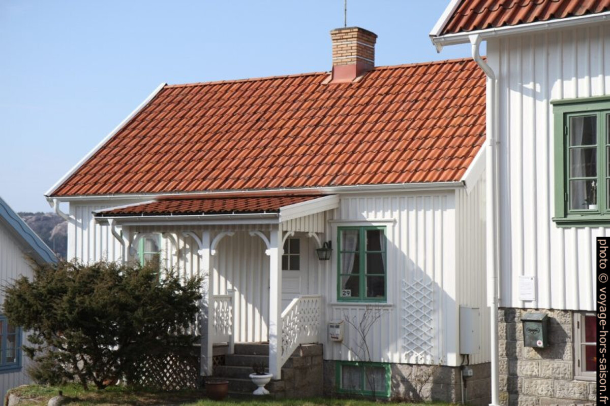 Maison d'habitation blanche. Photo © Alex Medwedeff
