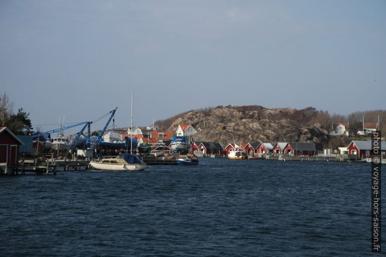 Maisons de pêche dans le détroit de Hamburgsund. Photo © Alex Medwedeff