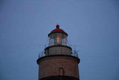 Lampe du phare de Falsterbo allumée. Photo © André M. Winter