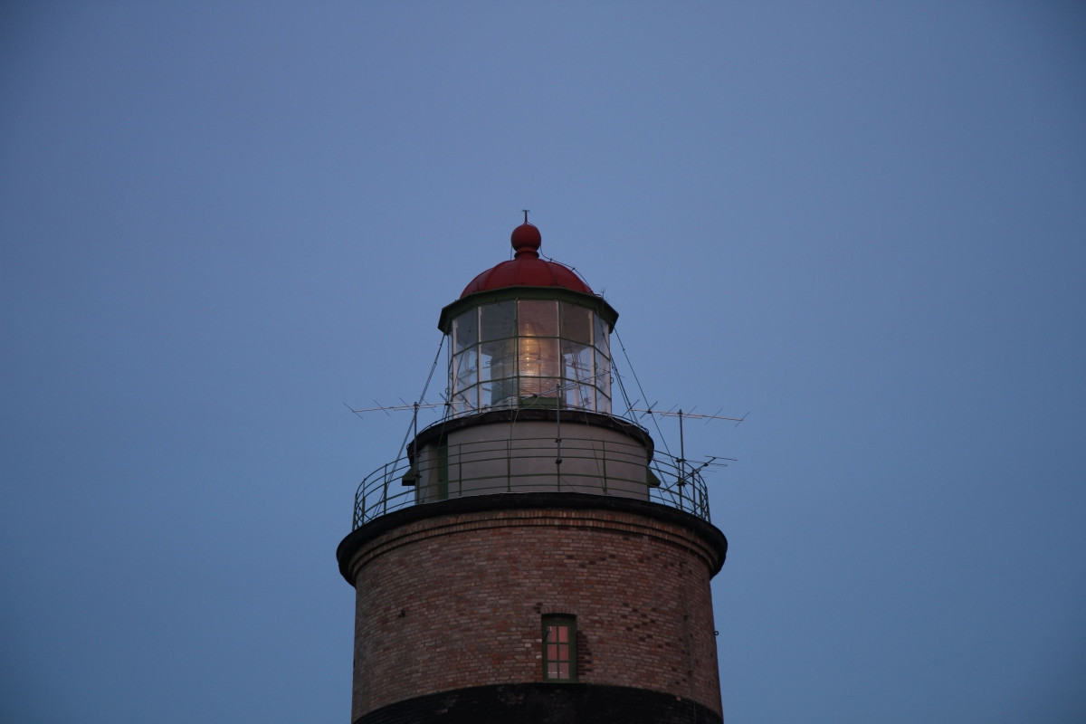 Lampe du phare de Falsterbo allumée. Photo © André M. Winter