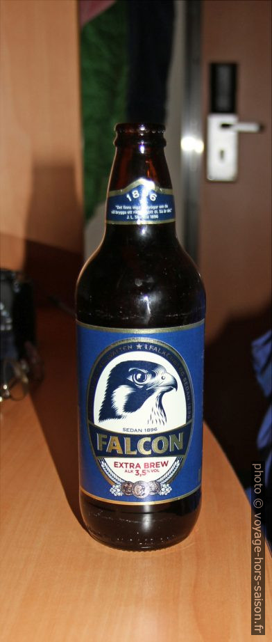 Bière suédoise Falcon. Photo © Alex Medwedeff