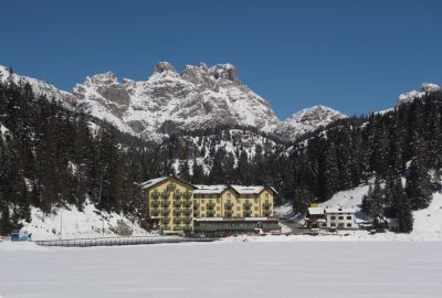 Rocca dei Baranci e il Lago di Misurina. Photo © André M. Winter