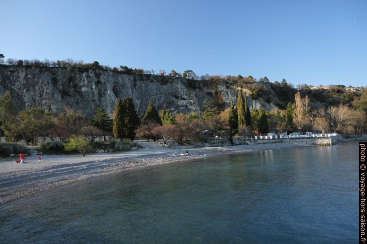 Falesie di Duino. Photo © Alex Medwedeff