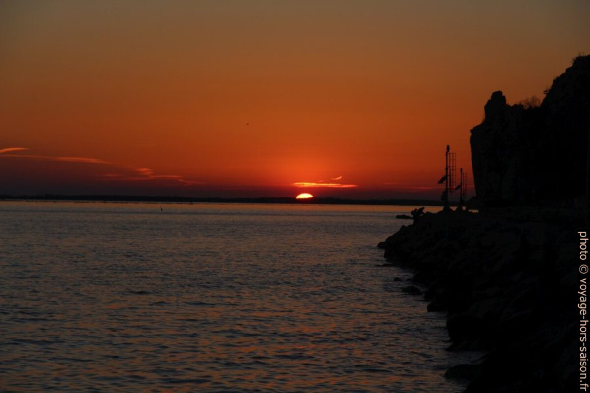 Coucher de soleil sur la Mer Adriatique. Photo © André M. Winter