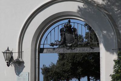 Porte du Parco di Miramare. Photo © Alex Medwedeff