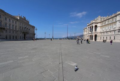 Piazza Unità d'Italia di Trieste. Photo © André M. Winter