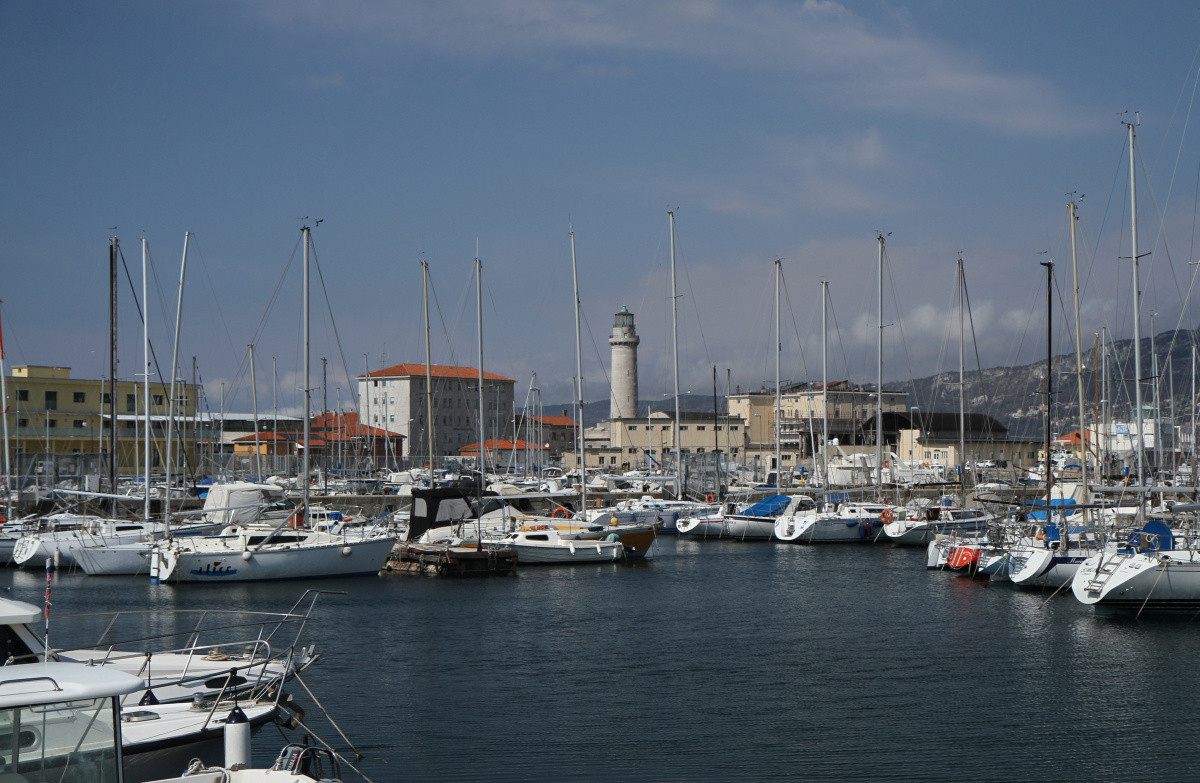 La Lanterna à Trieste. Photo © Alex Medwedeff