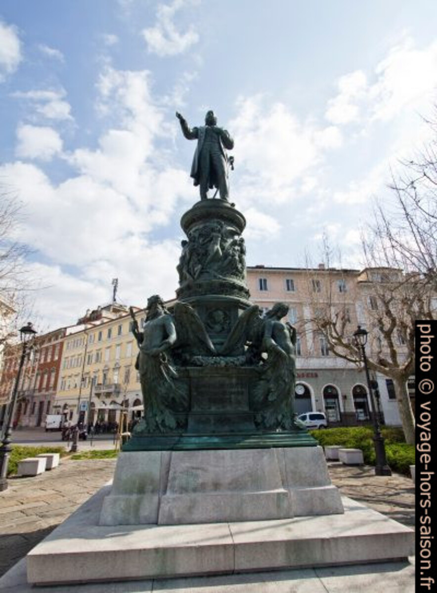 Monument de l'archiduc Ferdinand Maximilien d'Autriche à Trieste. Photo © André M. Winter