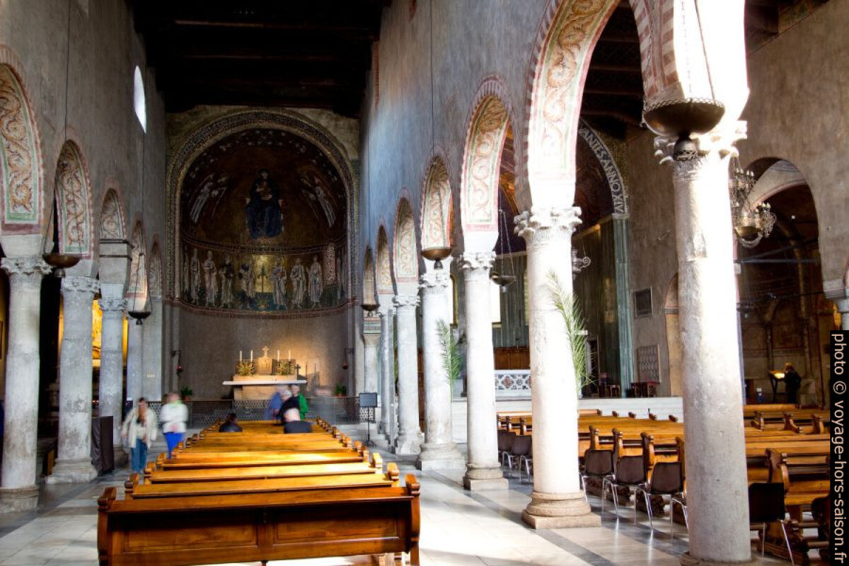 L'altare dell'Altissimo nella Cattedrale di San Giusto. Photo © André M. Winter