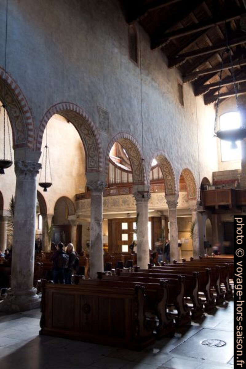 Collatéral de l'ancienne église de la Vierge Marie dans la Cattedrale di San Giusto. Photo © André M. Winter