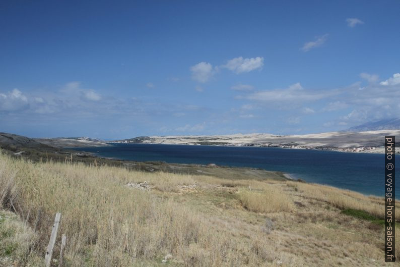 Partie nord du Golfe de Pag. Photo © Alex Medwedeff