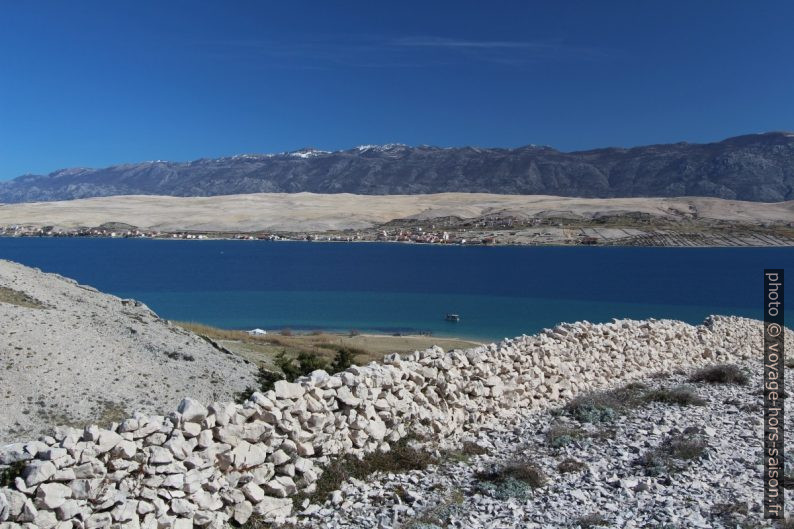 Plage de Barkariž. Photo © André M. Winter