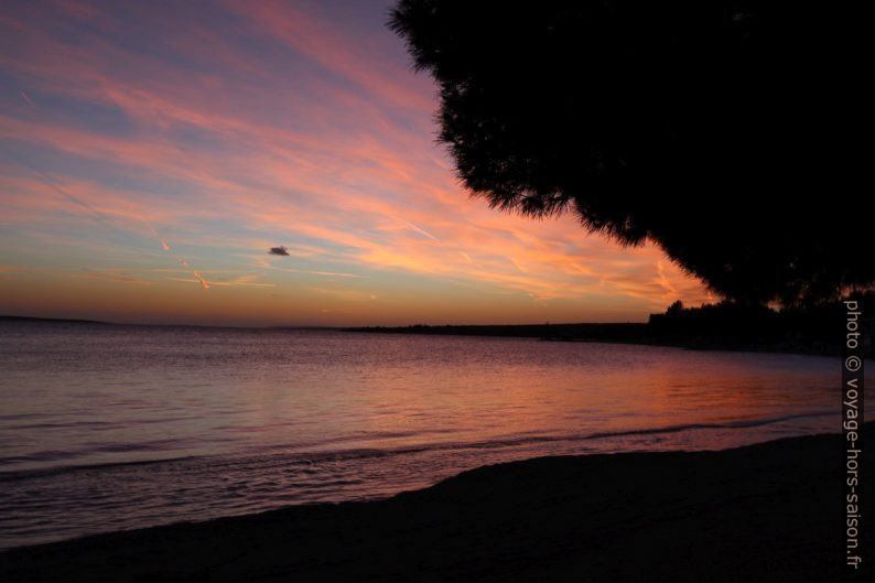 Ciel rose après le coucher du soleil. Photo © André M. Winter