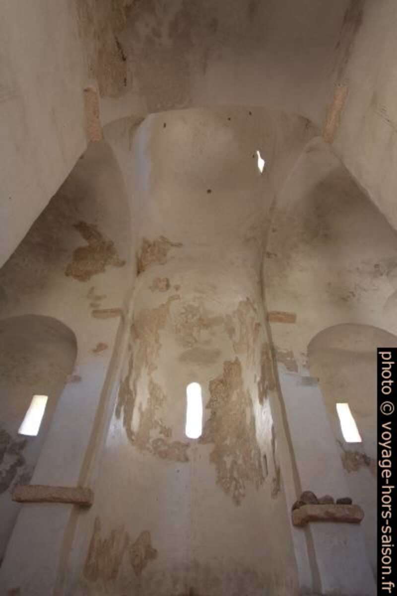 Absides et coupoles de l'église Sv. Križa. Photo © André M. Winter