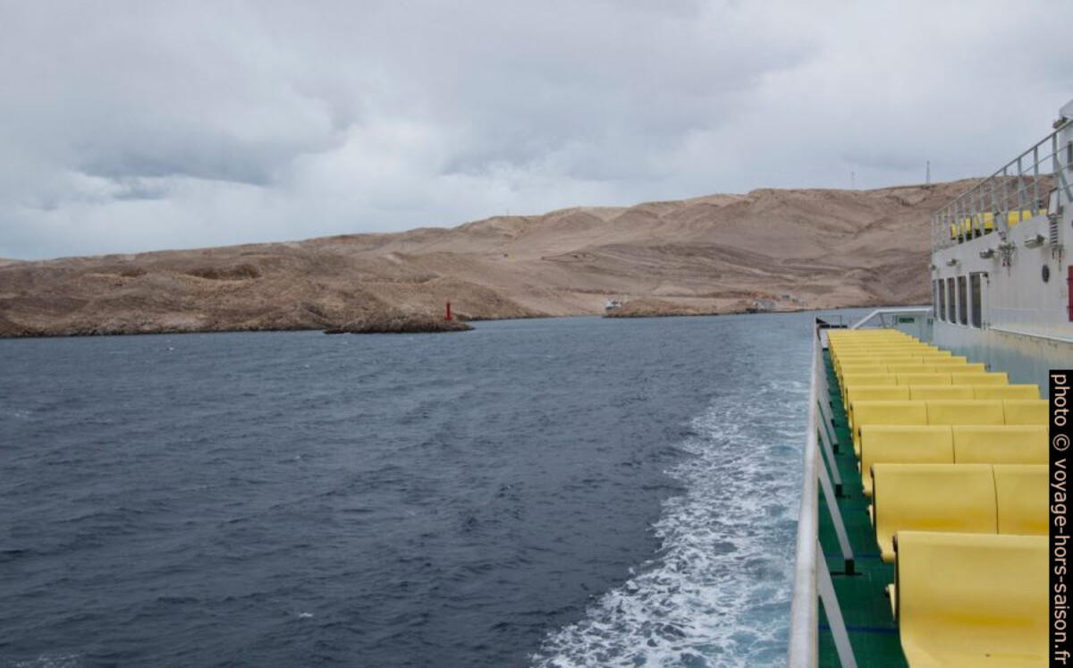 Vue retour du ferry dans la baie Uvala Žiglanac. Photo © André M. Winter