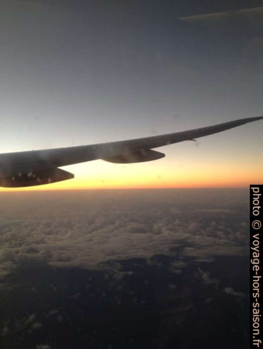Coucher de soleil sur l'Océan Atlantique. Photo © Alex Medwedeff
