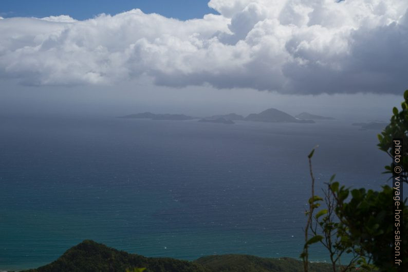 Les Saintes vus du Vent Soufflé. Photo © Alex Medwedeff