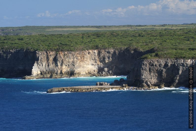 Anse à Tortues et Pointe Grand Rempart. Photo © Alex Medwedeff