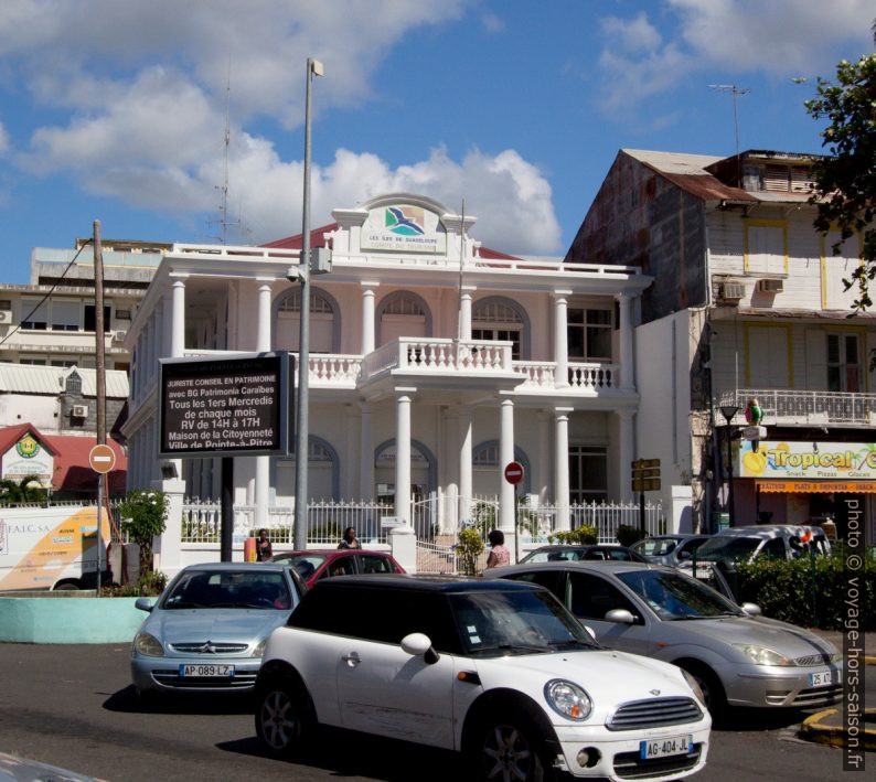 Maison du Comité du tourisme de Guadeloupe. Photo © André M. Winter