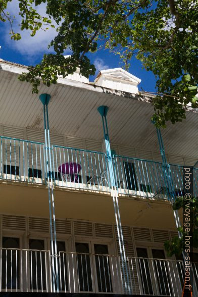 Maison créole dans la ville de Pointe-à-Pitre. Photo © Alex Medwedeff