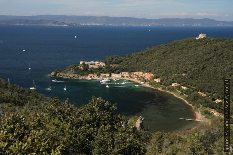 Rade de Port-Cros. Photo © Alex Medwedeff