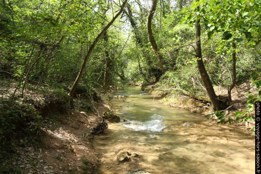 Ruisseau du Fauvery en aval du Gouffre aux Épines. Photo © André M. Winter