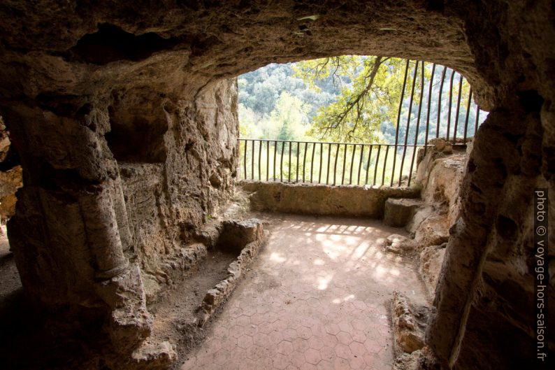 Chambre droite de la Grotte de l'ermitage. Photo © André M. Winter