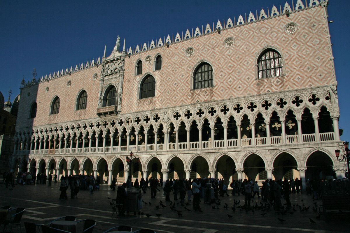 Palais des Doges en 2008. Photo © André M. Winter