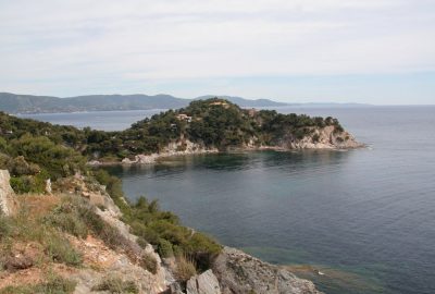 Le Cap Bénat. Photo © André M. Winter