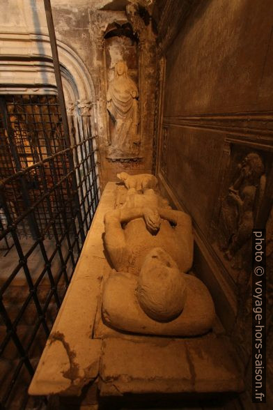 Tombe de Jean de Cossa. Photo © André M. Winter