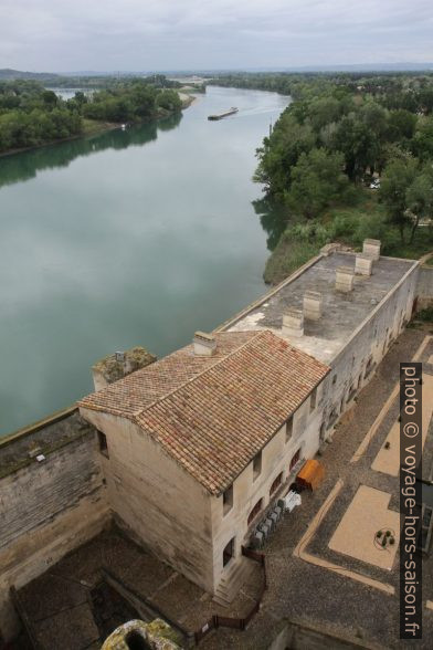 Le Rhône vu du Château de Tarascon. Photo © Alex Medwedeff