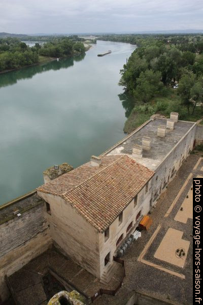Le Rhône vu du Château de Tarascon. Photo © Alex Medwedeff