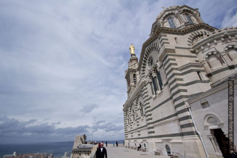 Façade sud-ouest de la Basilique Notre-Dame de la Garde. Photo © André M. Winter