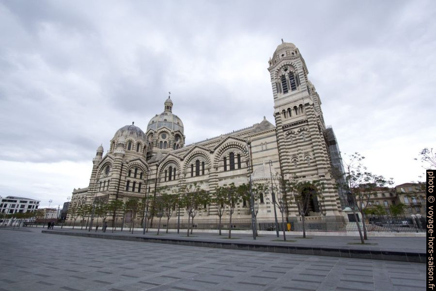 Façade sud de la Cathédrale la Major. Photo © André M. Winter