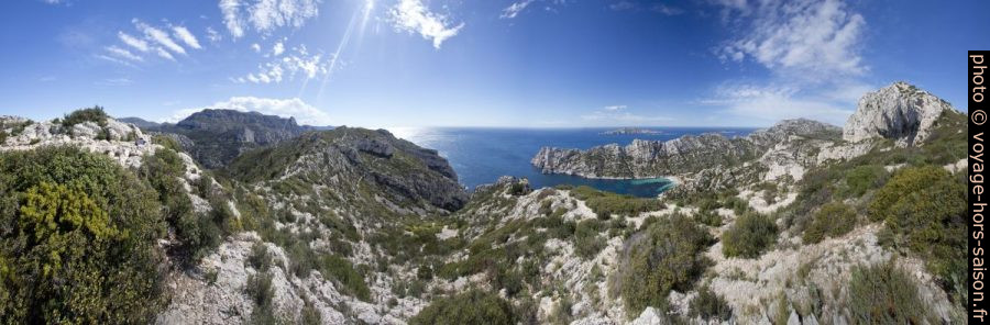 Panorama du col à l'est du Baou Rond. Photo © André M. Winter