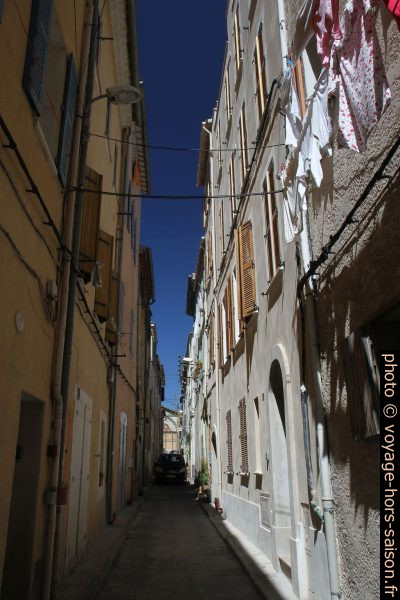 Rue Fougasse. Photo © Alex Medwedeff