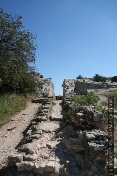 Saignée de l'aqueduc de Barbegal. Photo © André M. Winter